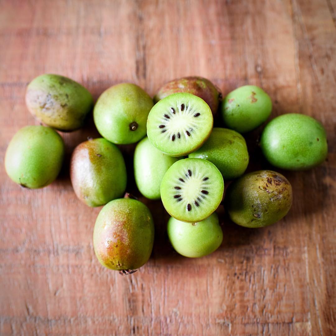 Owoce mini kiwi