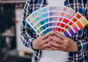 Najmodniejsze kolory farb w 2021 roku