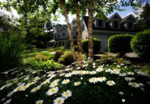 10 inspirujących pomysłów na aranżację ogrodu