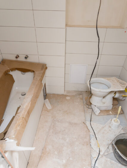 Dokładny kosztorys remontu łazienki: poradnik dla mieszkańców bloków